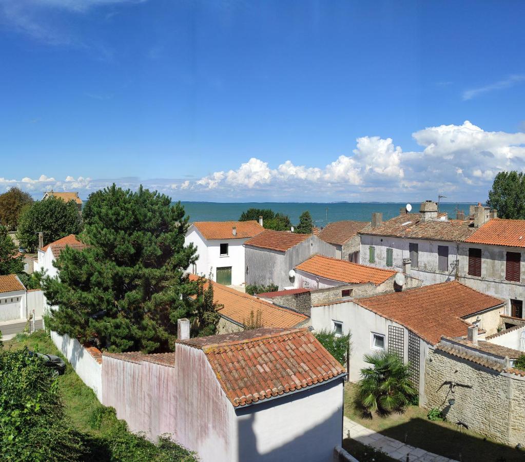 Appart' Islande Le Chateau d'Oleron Bagian luar foto